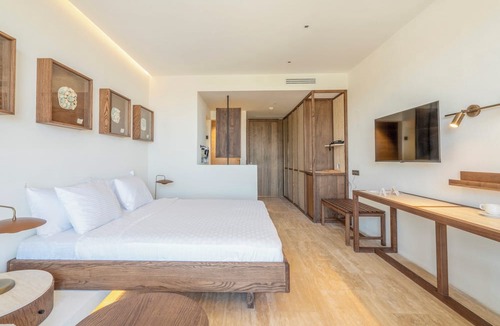 Ayvalik Hotel | Joon Cunda