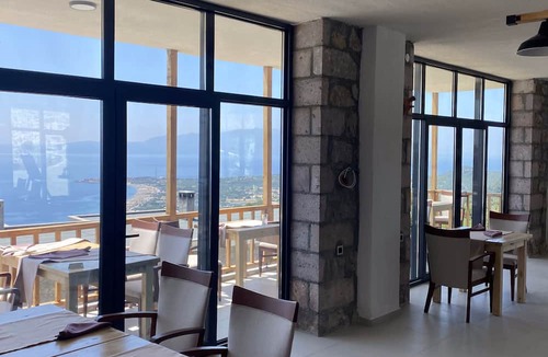 Ayvacik Hotel | Assos Karadut Taş Otel