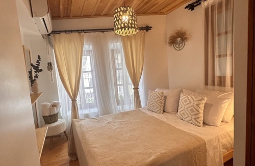 Ayvalik City Center House | Hanole Guest House