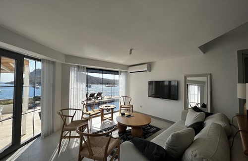Dagbelen Villa | Sea Front Property with private pool and deck in Yalikavak