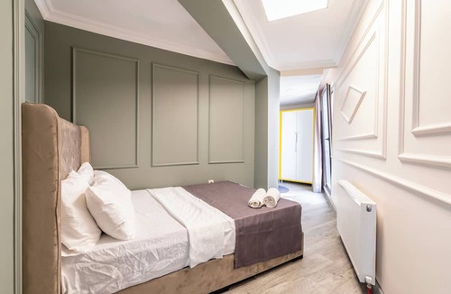 Kucukcekmece Hotel | The Royal Luxury Hotel
