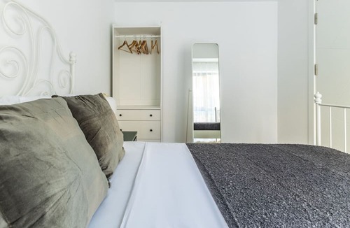 Kagithane Apartment | Stunning Istanbul Retreat 3 min to Kanyon Mall