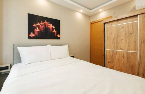Yakuplu Apartment | Chic Modern Flat 2 min to Metro, Near Marmara Park