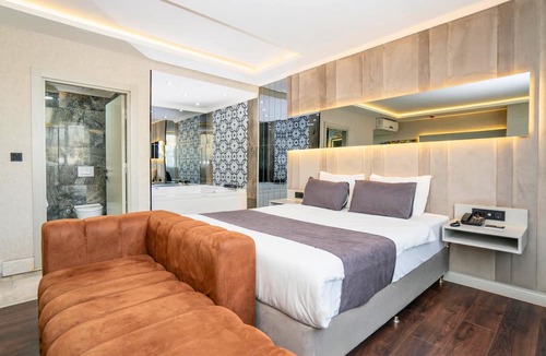 Sekerpinar Hotel | 216 Station Suite Gebze