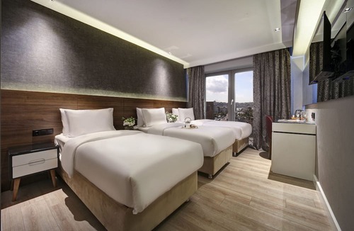 Pera Hotel | Dora Pera Hotel