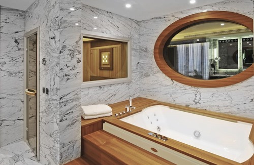 Nilufer Hotel | Crowne Plaza Bursa Convention Center & Thermal Spa by IHG