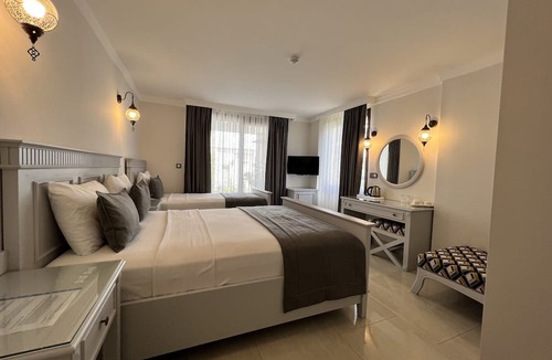 Mithatpasa Hotel | Cunda Rota Seaside