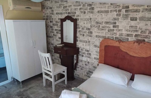 Bozcaada Hotel | Dionysos Otel & Restoran & Ada Kahvaltı