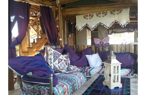 Duger Cottage | The Magic Faraway Treehouse with 3 bedrooms