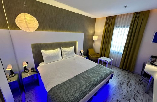 Sanayi Mahallesi Hotel | Tempo Hotel 4. Levent Istanbul