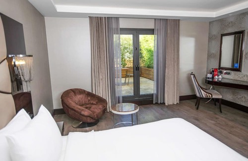 Esentepe Hotel | DoubleTree By Hilton Istanbul Gayrettepe