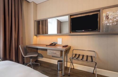 Bayrampasa Hotel | Ramada Encore by Wyndham Istanbul Bayrampasa