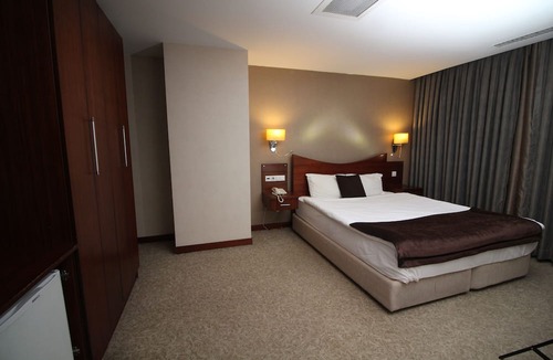 Mamak Hotel | Vali Erdogan Konuk Evi Hitit Otel