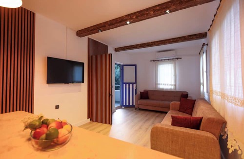 Yaliciftlik Hotel | Yalıyanı Pansiyon