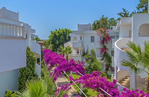 Dagbelen Hotel | Bendis Beach Hotel