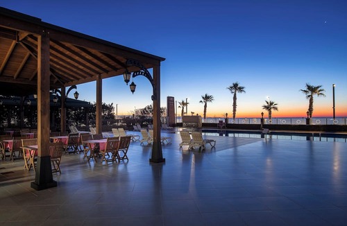 Konyaalti Hotel | Crowne Plaza Hotel Antalya by IHG