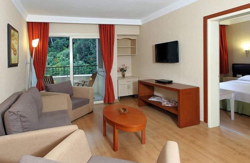 Icmeler Resort | Julian Forest Suites- All Inclusive