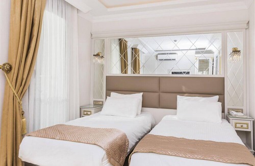 Emin Sinan Hotel | City Hall Hotel