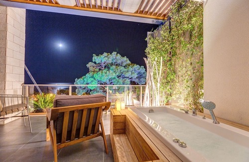 Karaoz Hotel | Melanippe Relaxing Hotel (+14)