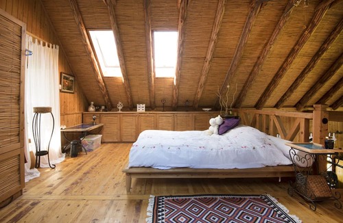 Yakakoy Cottage | Beautiful cedar chalet for romantic getaways