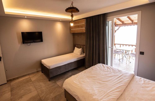 Artikli Hotel | Mose Restoran Motel Beach