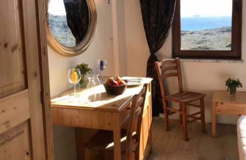 Bozcaada Hotel | Sukha Inn Otel & Beach