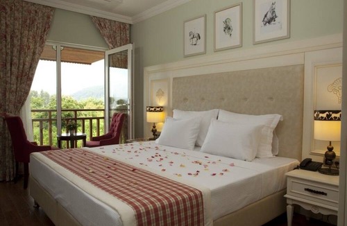 Atakoy Hotel | Padok Premium Hotel and Stables