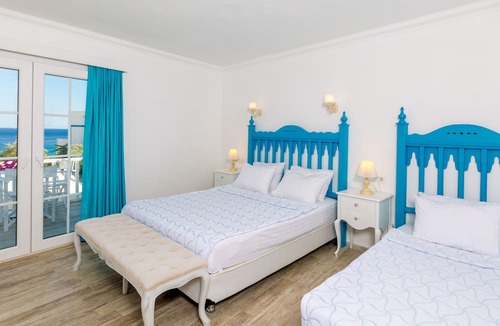 Palamutbuku Hotel | Hotel Mavi Beyaz