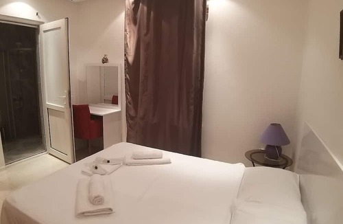 Adalar Hotel | Gorkemli Hotel