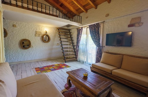 Hacımemis Hotel | Alacati Aura Plus