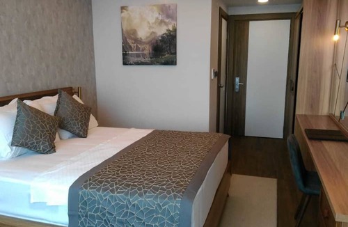 Bagbasi Hotel | Vista Royal Hotel