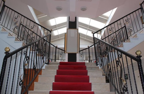 Altınova Hotel | Altin Otel