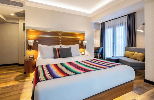 Old Town Hotel | HAY Hotel Alsancak