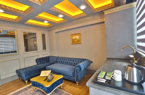 Yomra Hotel | Real King Suite Hotel