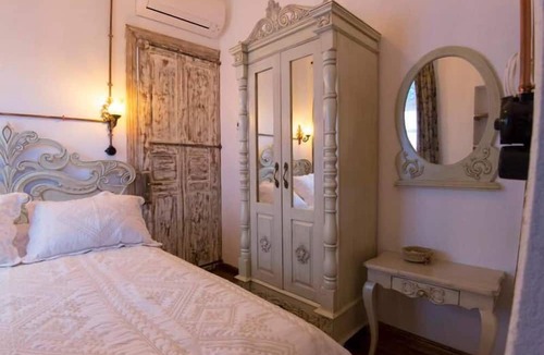Ayvalik City Center Hotel | CavliHane 1885