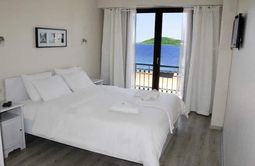 Yenifoca Hotel | Nemrut Bay Otel