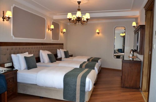Kumkapi Hotel | Ahmet Efendi Konagi