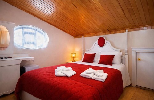 Adalar Hotel | Yalı Hotel