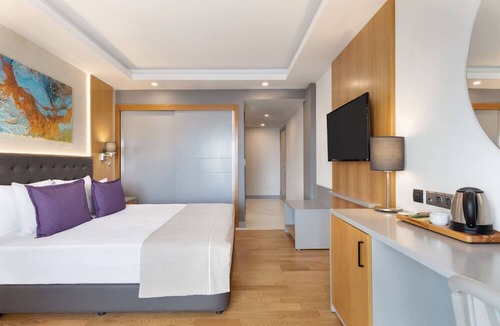 Bodrum City Center Hotel | La Quinta by Wyndham Bodrum