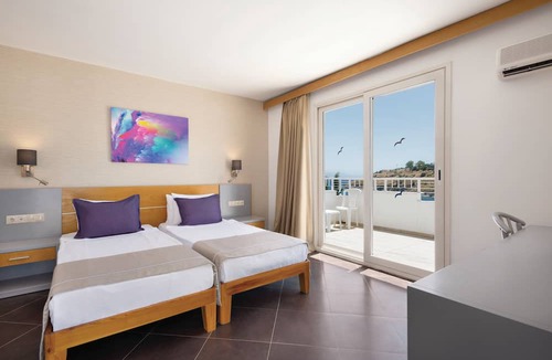 Bodrum City Center Hotel | La Quinta by Wyndham Bodrum