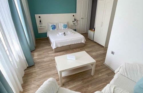 Bozcaada Hotel | Alicante Hotel - Adults Only