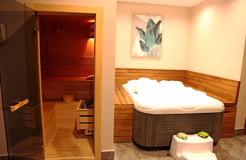 Alibeykoy Mahallesi Hotel | Ramada by Wyndham Istanbul Alibeykoy