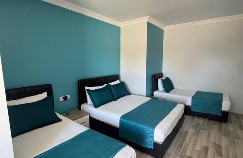 Ezine Hotel | Geyikli Berfin Otel