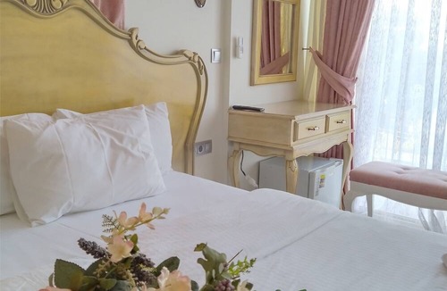Ayvalik Hotel | Stone Hill Otel