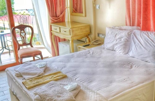 Ayvalik Hotel | Stone Hill Otel