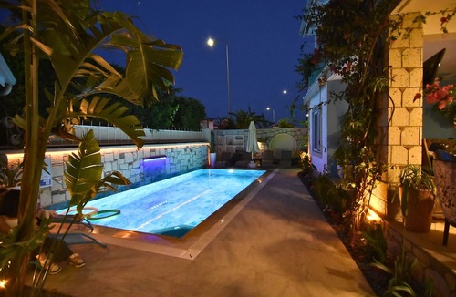 Alacati Hotel | Degirmenli Konak