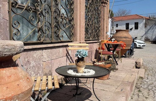 Ayvalik Hotel | Mahzen Küçükköy