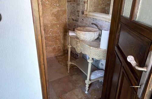 Ayvalik Hotel | Mahzen Küçükköy