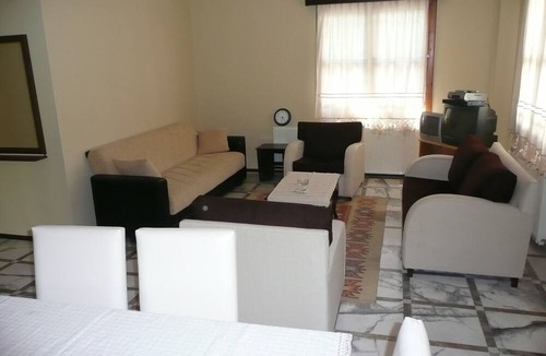 Icmeler City Center Villa | White Villa