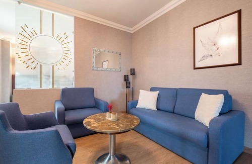 Sekerpinar Hotel | 216 Castle Hotel
